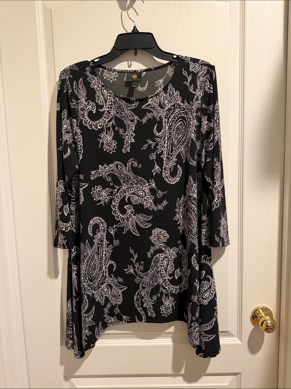 JM Collection Black and White Paisley Print Tunic